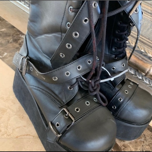 Men’s Demonia Thrasher Platform Boots - Picture 1 of 8